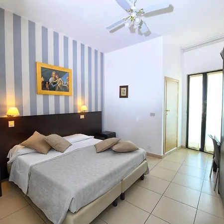 Отель Ancore Сенигаллия